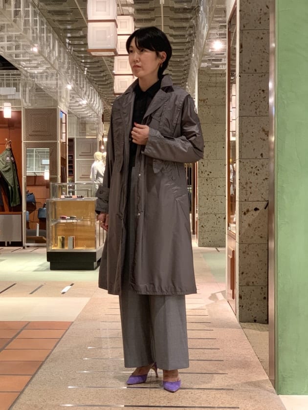 洗練されたトレンチコート