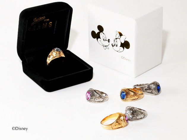 Jostens＞にオーダーしたスペシャルなカレッジリングが遂にっ