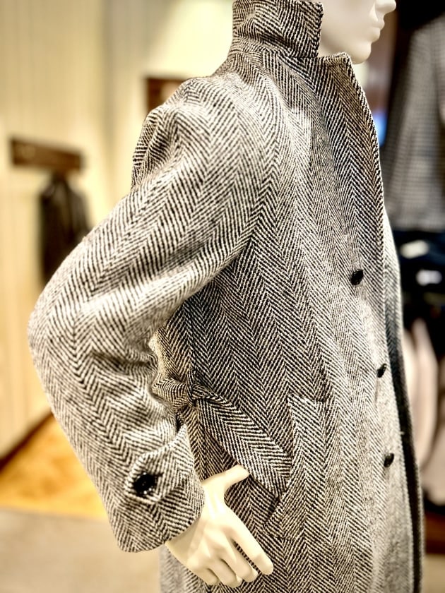 ヘリンボーンチェスターベルテッドコート。｜Brilla per il gusto