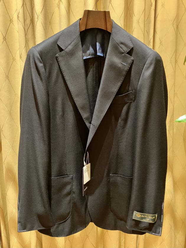 Brilla per il gusto〉季節を問わずに様々なコーディネートで活躍する