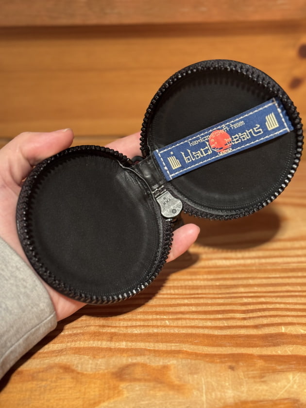 両A面。渾身のサークルポーチ｜ビームス メン 渋谷｜BEAMS