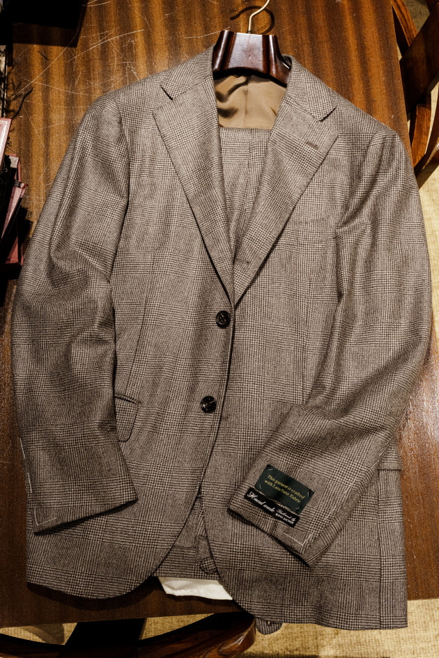 秋冬に映える、洒落たグレンチェックのスーツ＜BEAMS F＞｜ビームスF