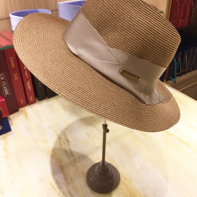 ATHENA NEW YORK（アッシーナニューヨーク）〉｜ビームス ハウス