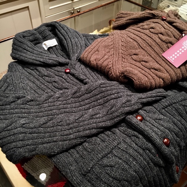 WILLIAM LOCKIE CABLE SHAWL COLLAR CARDIGAN｜ビームス プラス 丸の内