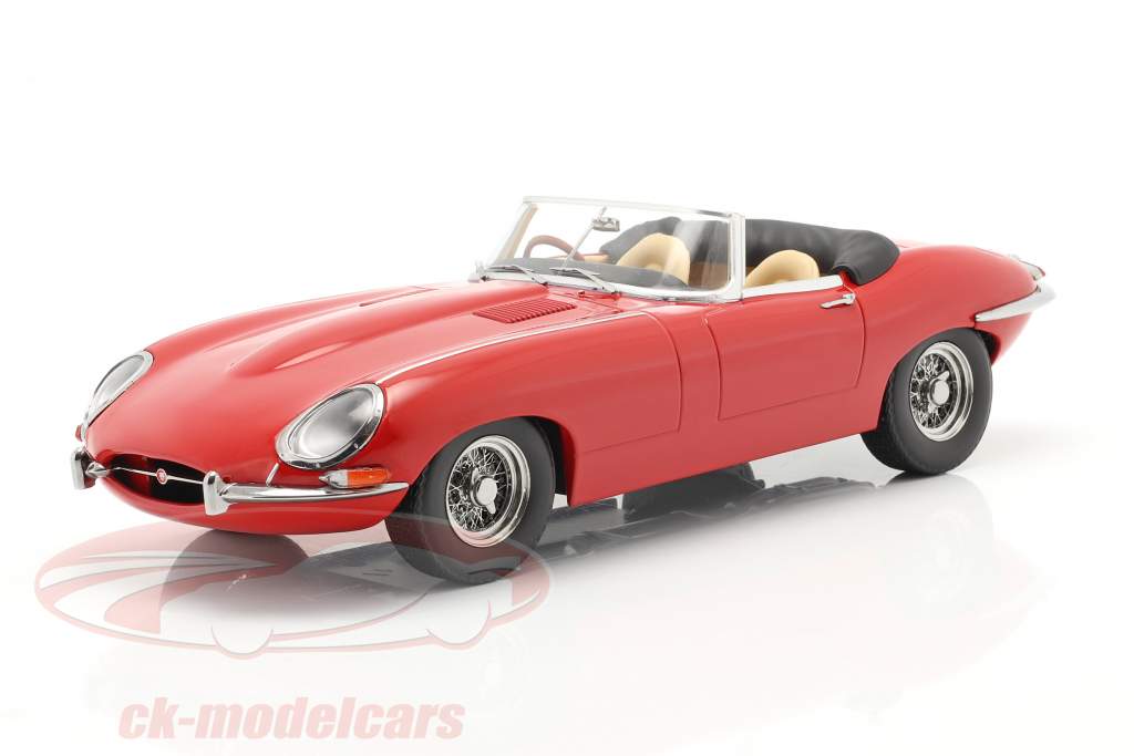 Classic car from England: New Jaguar E-Type in 1:18
