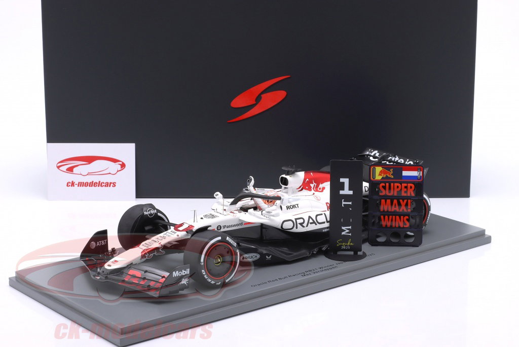 Spark 1:18 Max Verstappen Red Bull RB21 #1 winner Japan GP formula