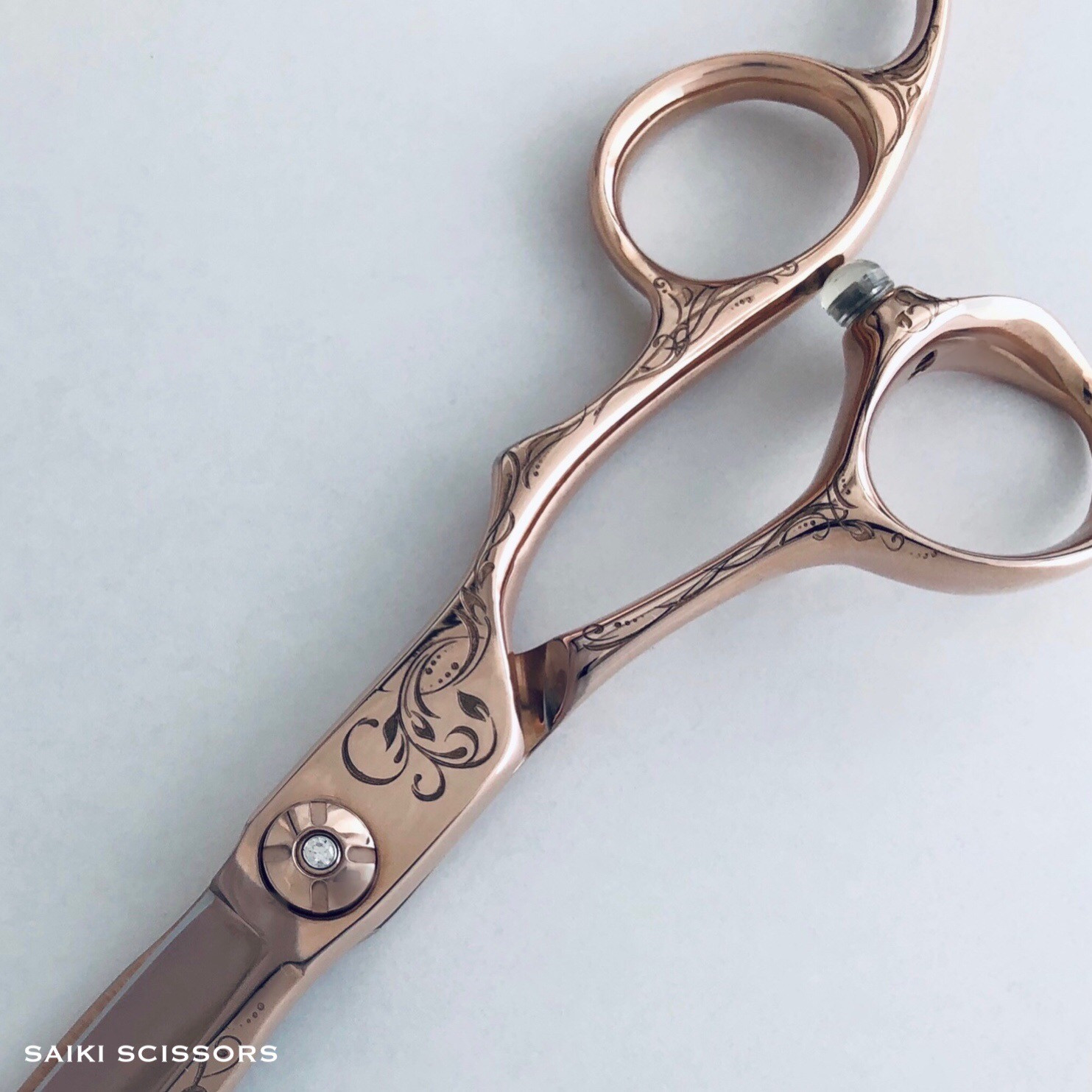 HSS6.0(ピンクゴールドフローリッシュ・スワール) - 髪を傷めない美容