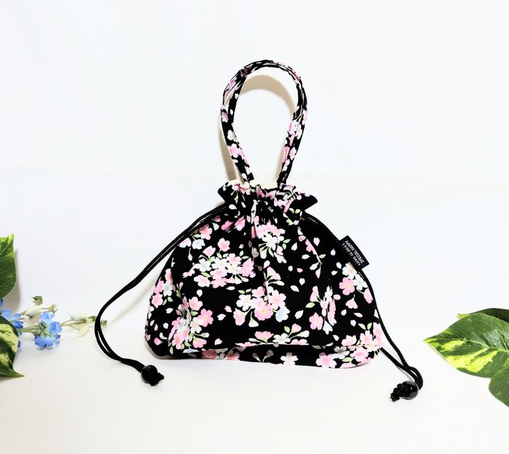 桜の花の巾着バッグ | iichi 日々の暮らしを心地よくするハンドメイド
