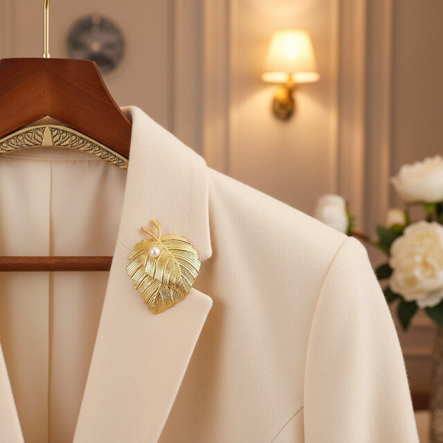 パール付きブローチ パール付きブローチ シルバーとk18のコンビ パール