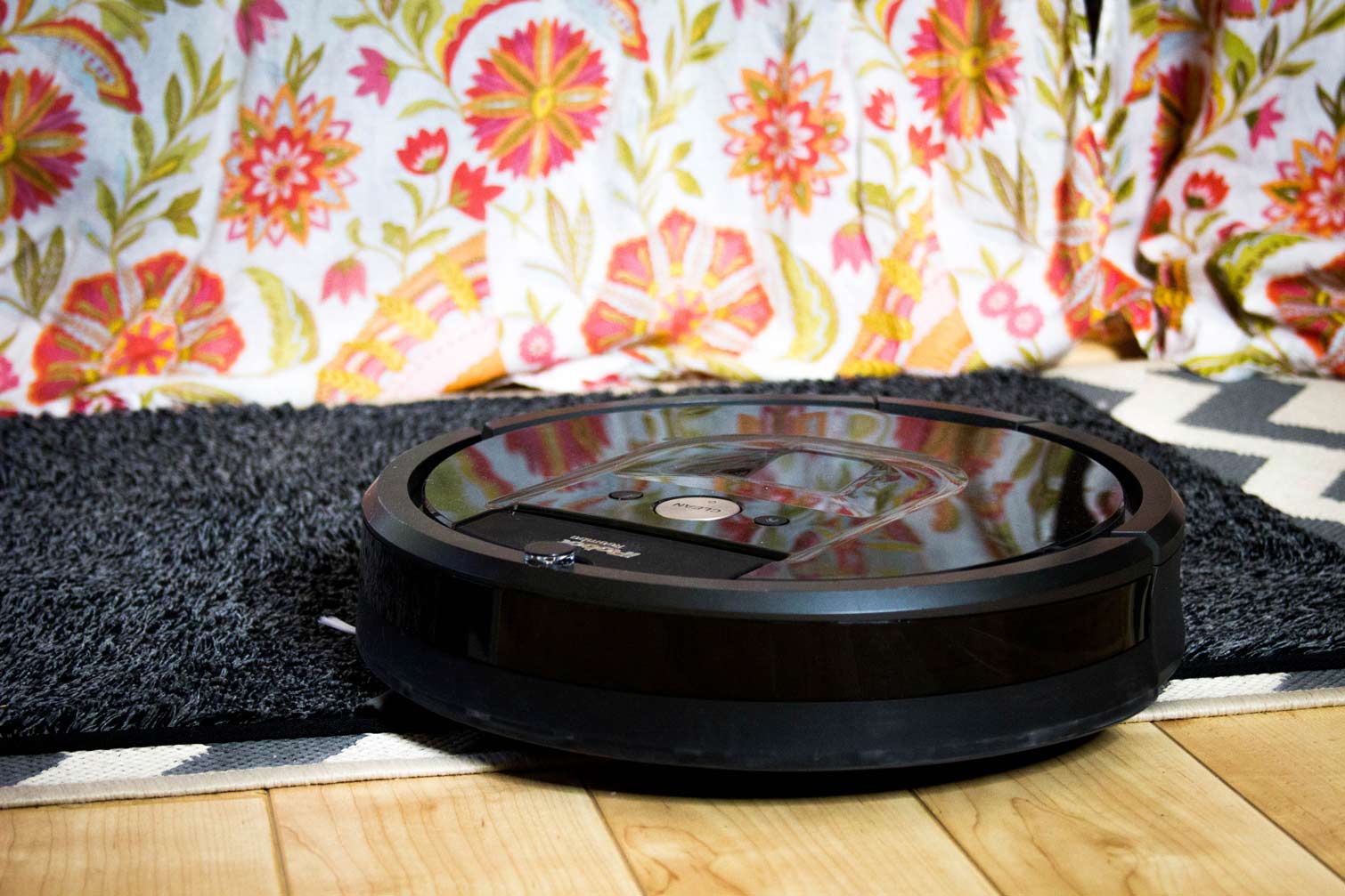 iRobot Roomba 980 Review: This Expensive Robot Vacuum Sucks