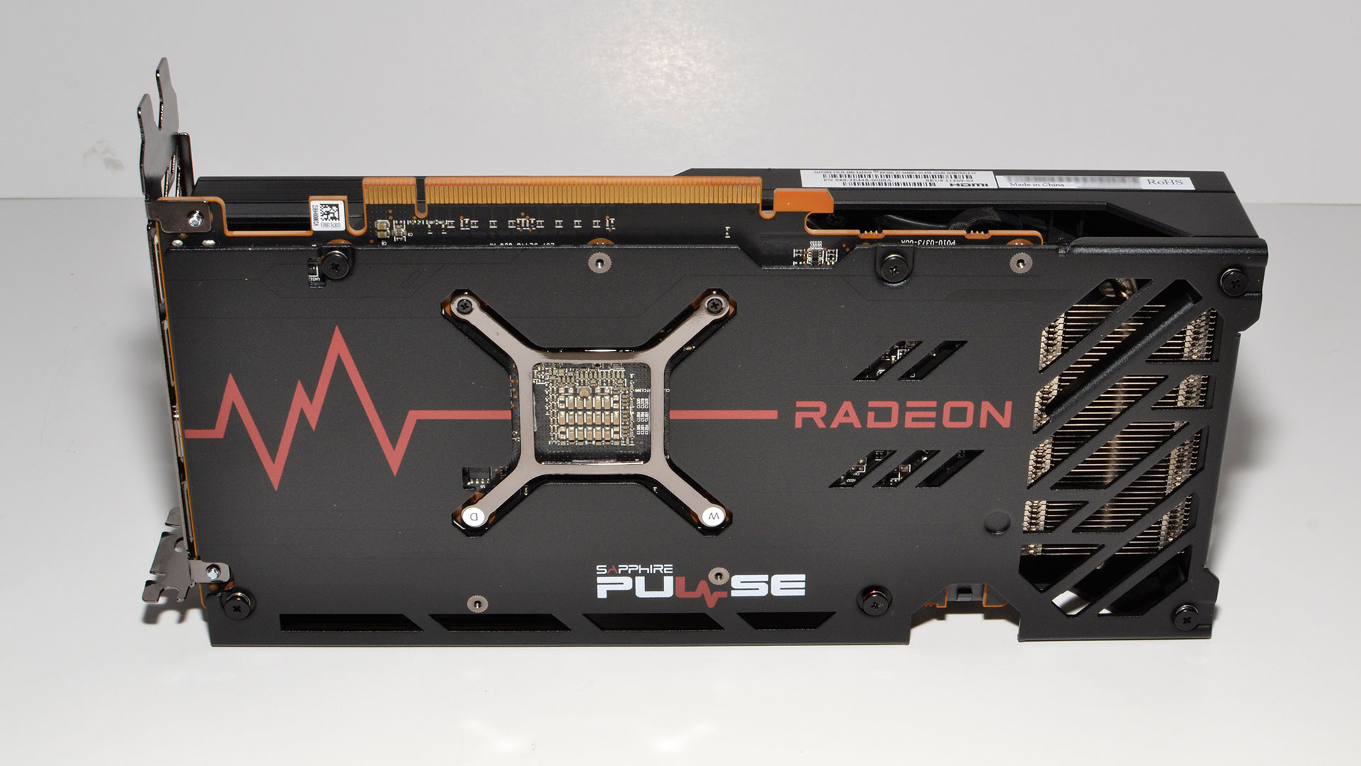 Sapphire Radeon RX 6600 XT Pulse: Cool, Quiet, and Subdued