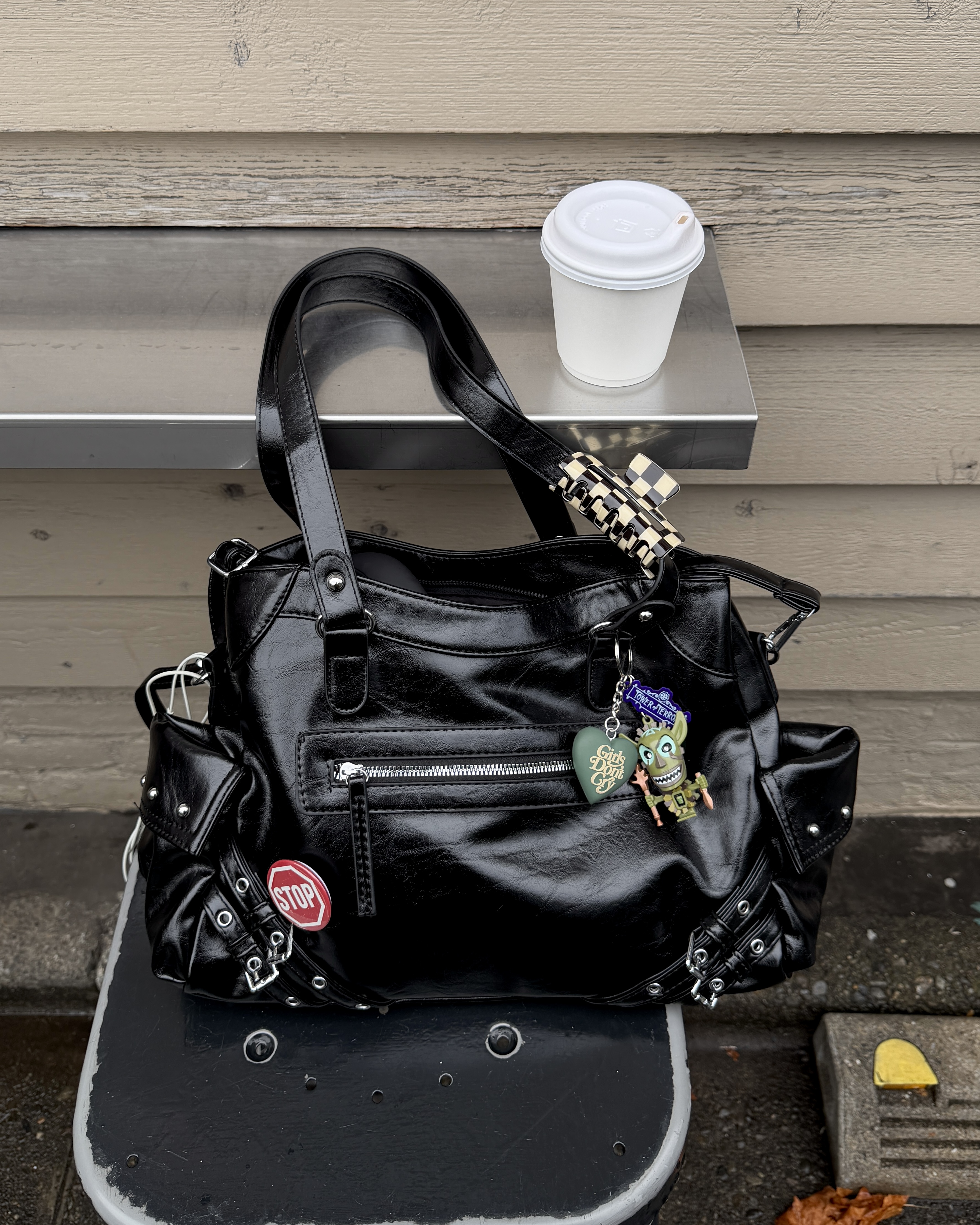 Y2Kレザーショルダーバッグ | ファッション通販サイト NUGU