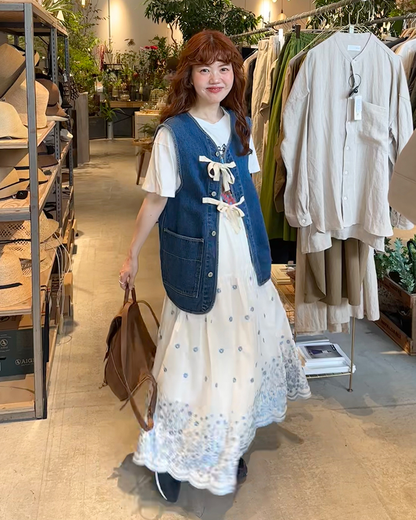 ブルー刺繍フラワーロングスカート | ファッション通販サイト NUGU