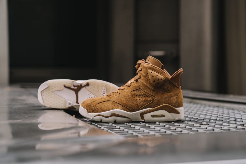 Nike Air Jordan 6 Retro 