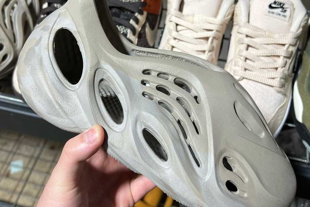 最新リーク｜adidas YEEZY Foam Runner 