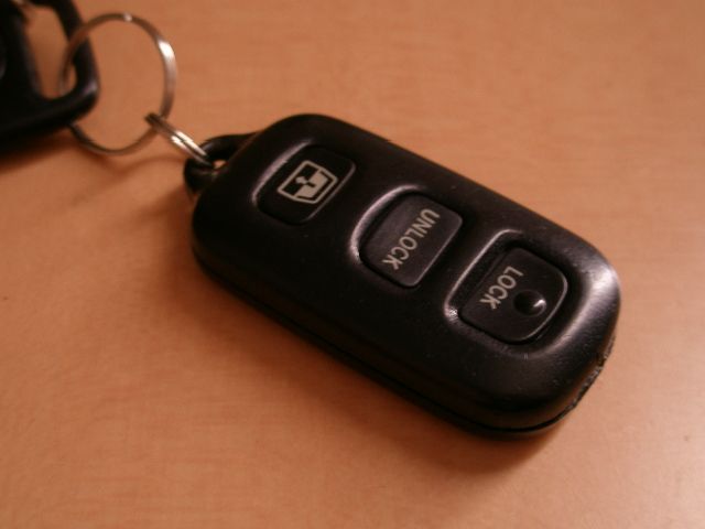 キーレスリモコン電池交換（トヨタ ハイラックスサーフ・N180系）by お