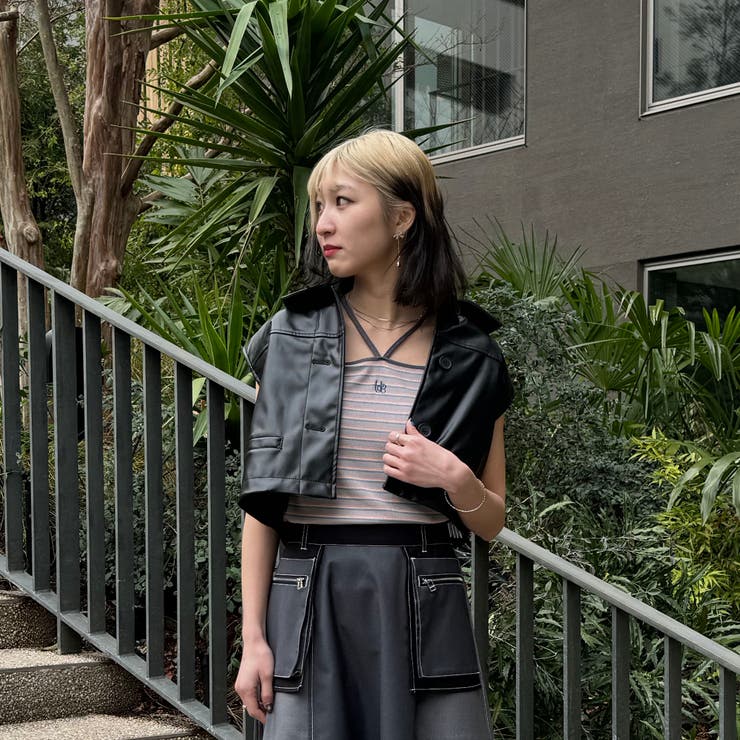 WEB限定】フェイクレザーショートベスト[品番：NICW0005595]｜NICOLE