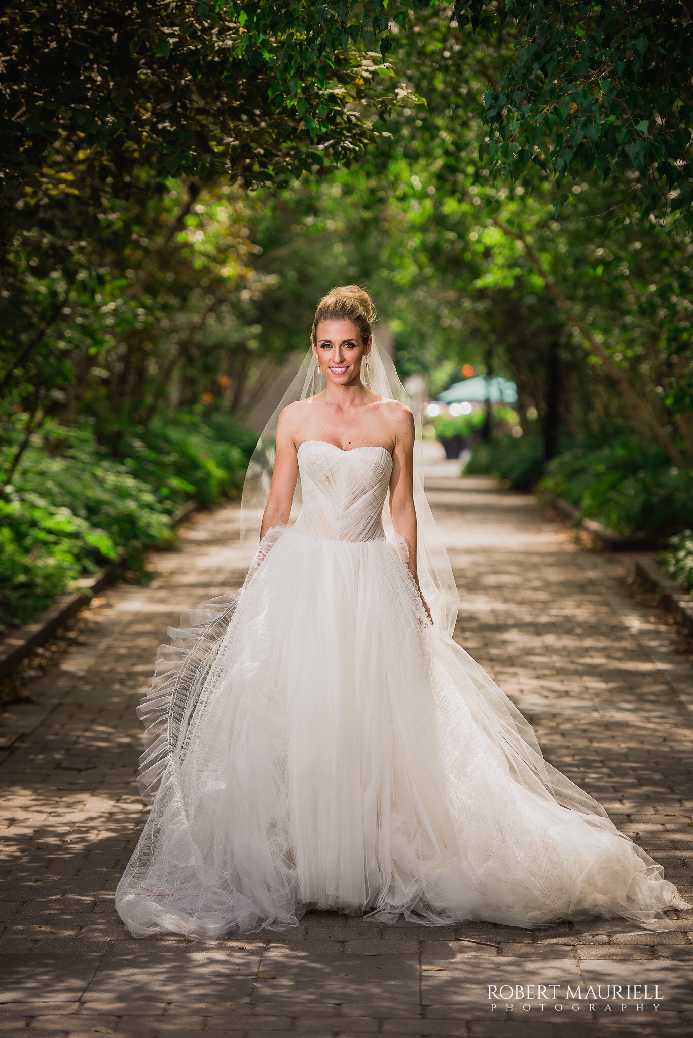 Vera Wang, Octavia Preloved Wedding Dress Save 74% - Stillwhite