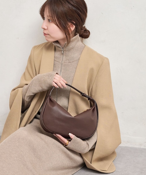 russet（ラシット）の「《gem_by russet》ハーフムーンバッグ (CE-1283