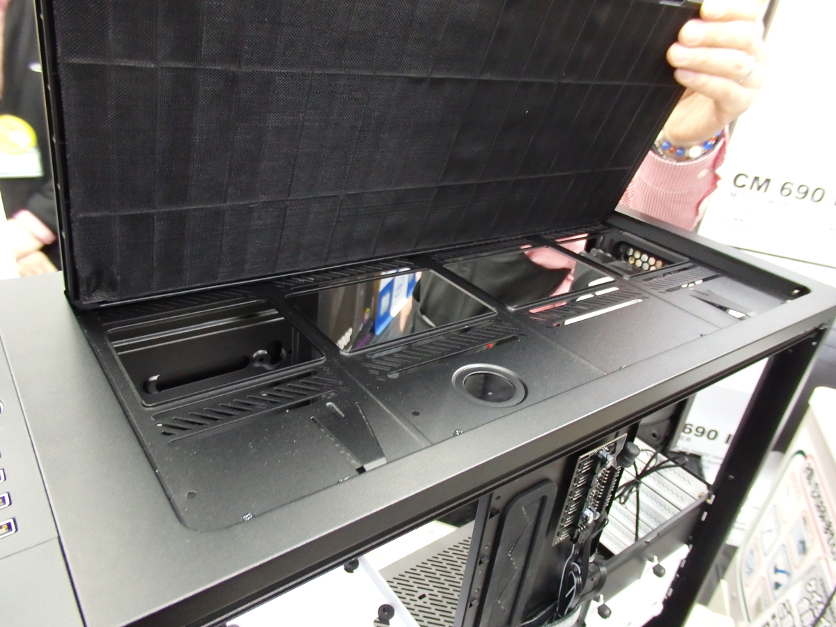 ちょいとおすすめPCケース 第157弾 Deifine R5から大進化！？「Define