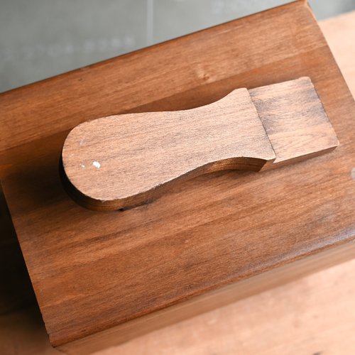 台湾 ヴィンテージ KIWI アンティーク靴磨きツールボックス