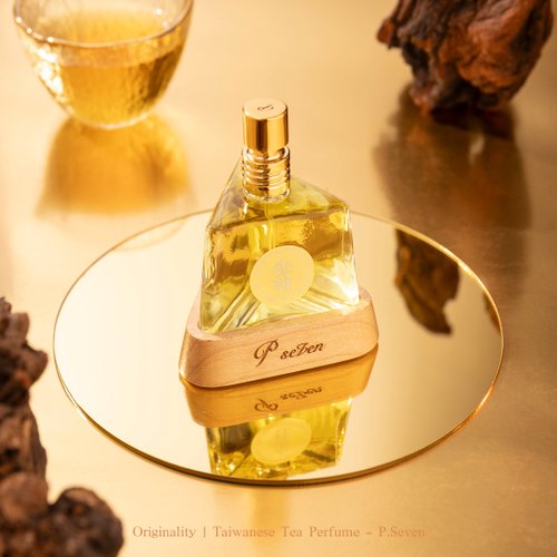 送料無料】台湾 P. Seven 金萱桂花 オードパルファン 25ml P.Seven