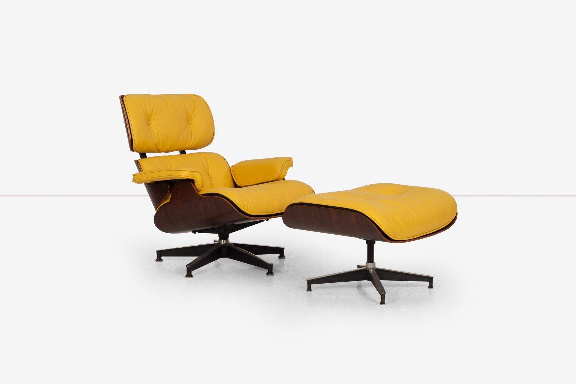 Charles Eames 670 & 671 Rosewood Lounge Chair and Ottoman for