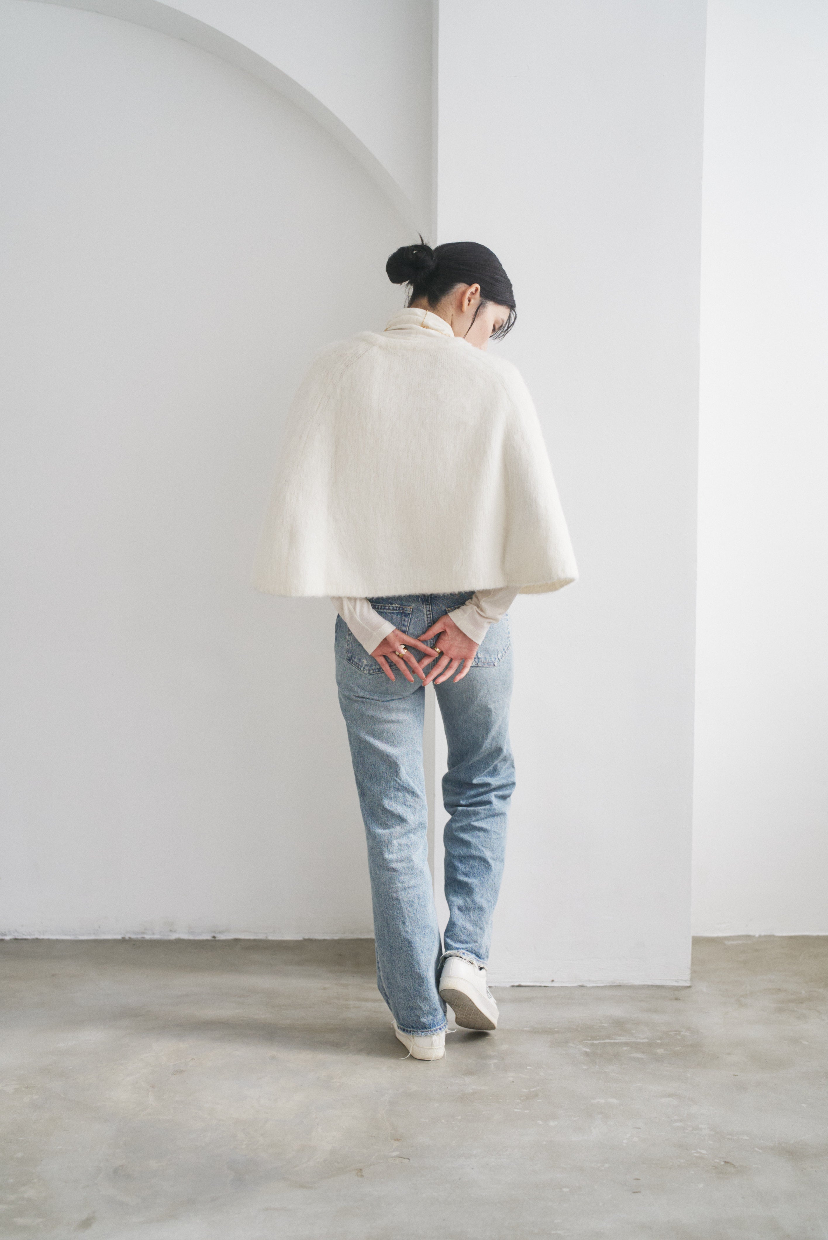 フォックスファーケープポンチョ – CONNSE