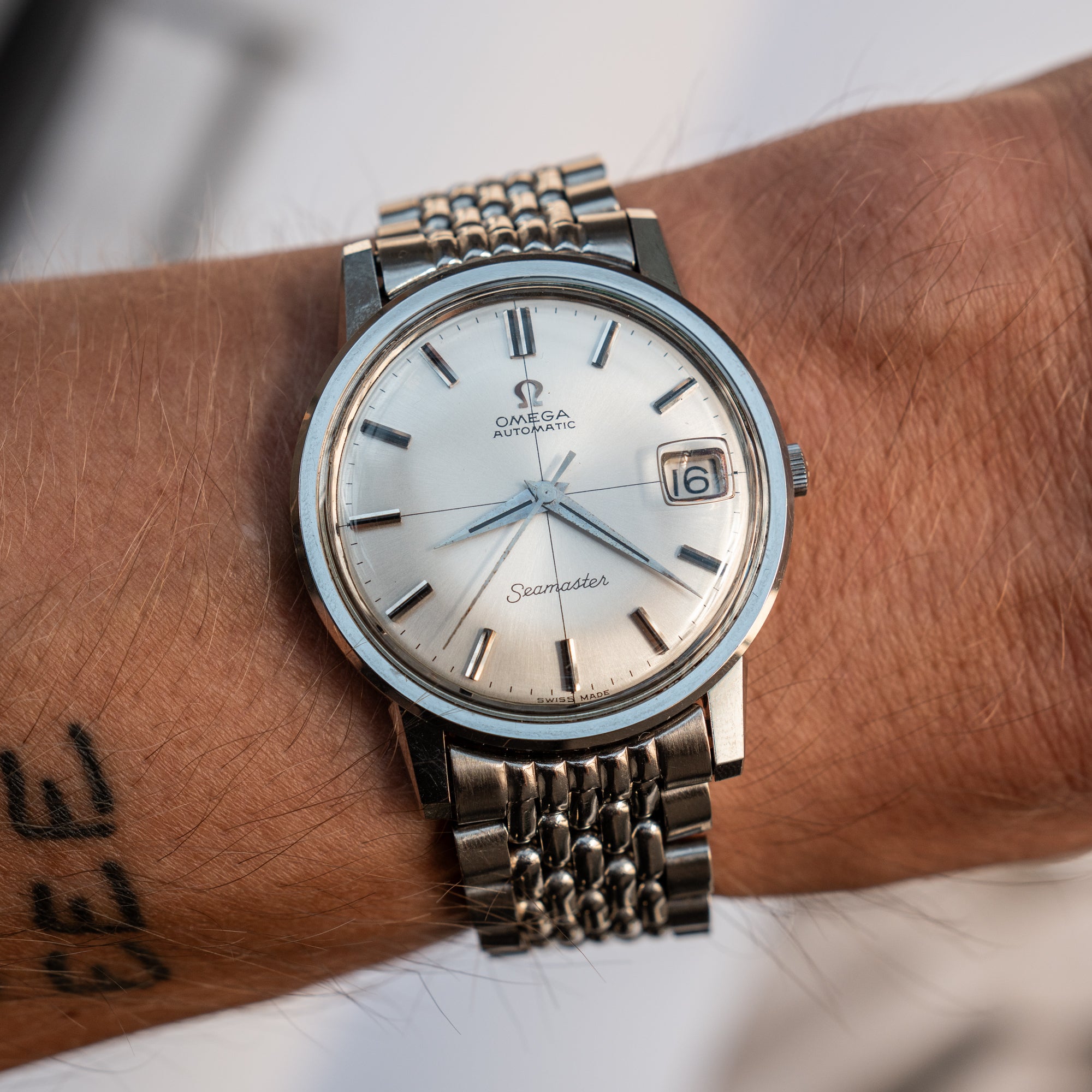 Omega Seamaster Crosshair Dial - Beads of Rice Bracelet | Heritage