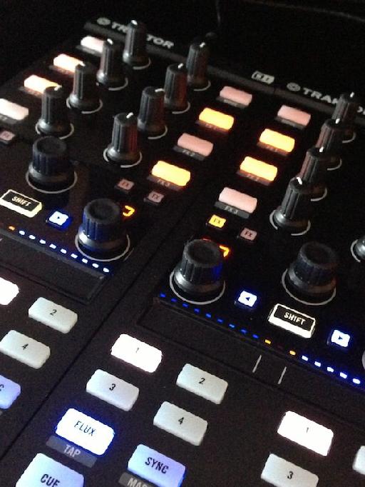Review: Traktor Kontrol X1 MK2