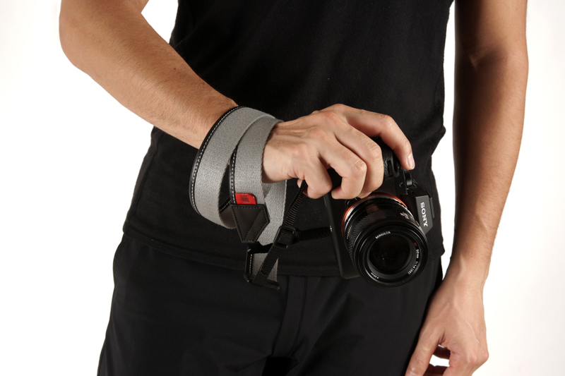 ARTISAN&ARTIST、首あたりの良いカメラ用ストラップ - デジカメ Watch