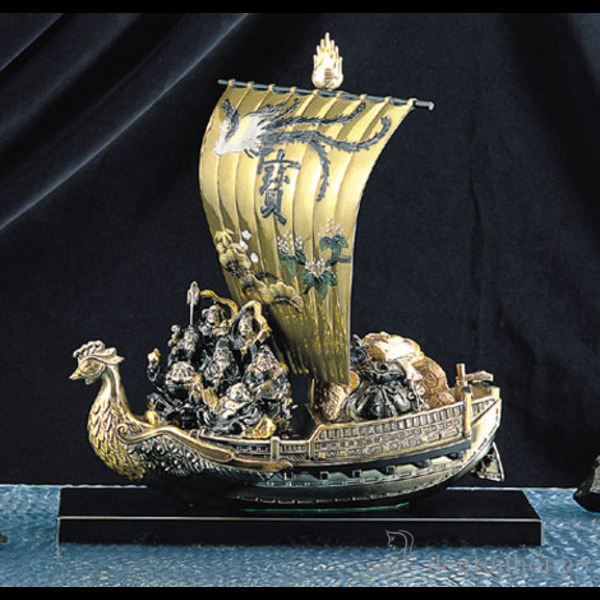 送料無料】 七福宝舟 色分け 台付き / 置物 七福神 恵比寿 大黒 幸運