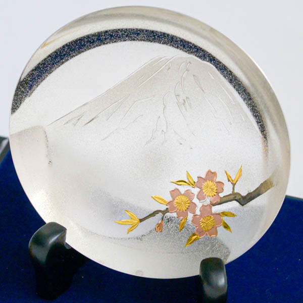 送料無料】 純銀 飾り大盃 富士桜 C 4.0号・120g / 光則（銀工芸