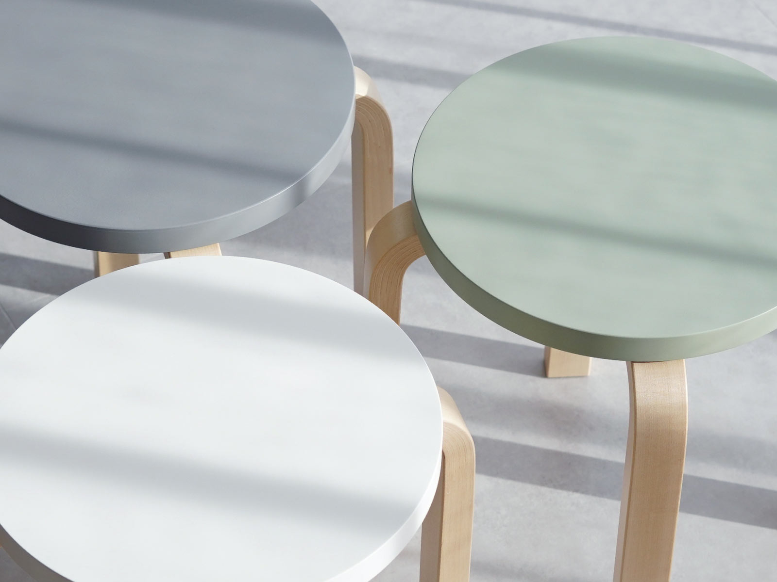 artek (アルテック) STOOL E60（スツールE60） 4本脚 ラッカー