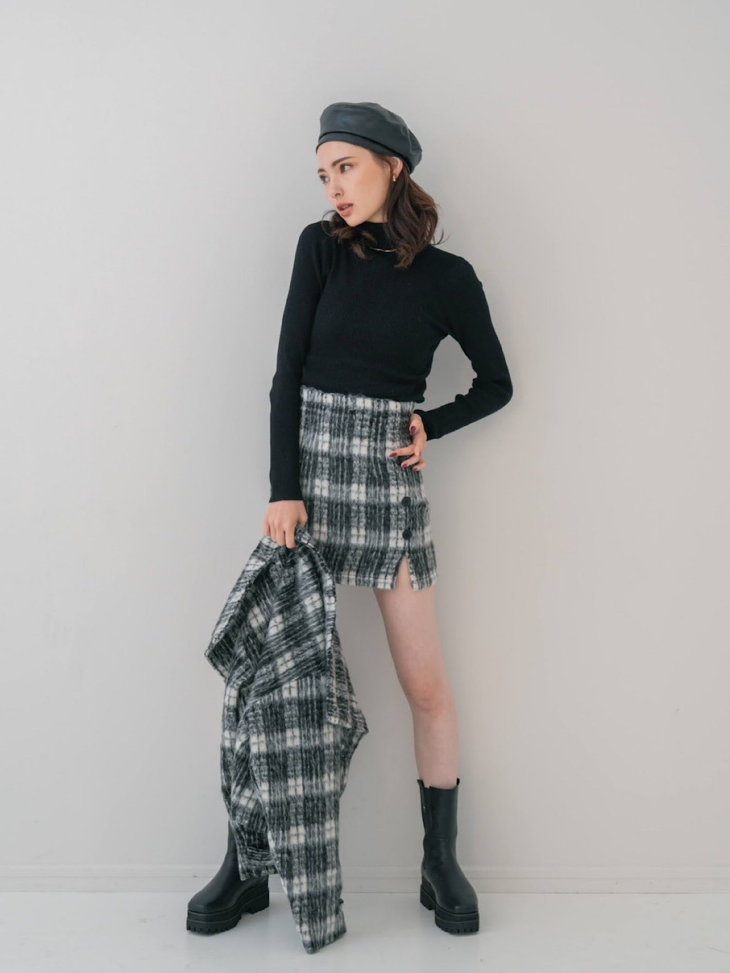 Slit design shaggy mini skirt | DIANTÉ (ディアンテ)公式通販サイト