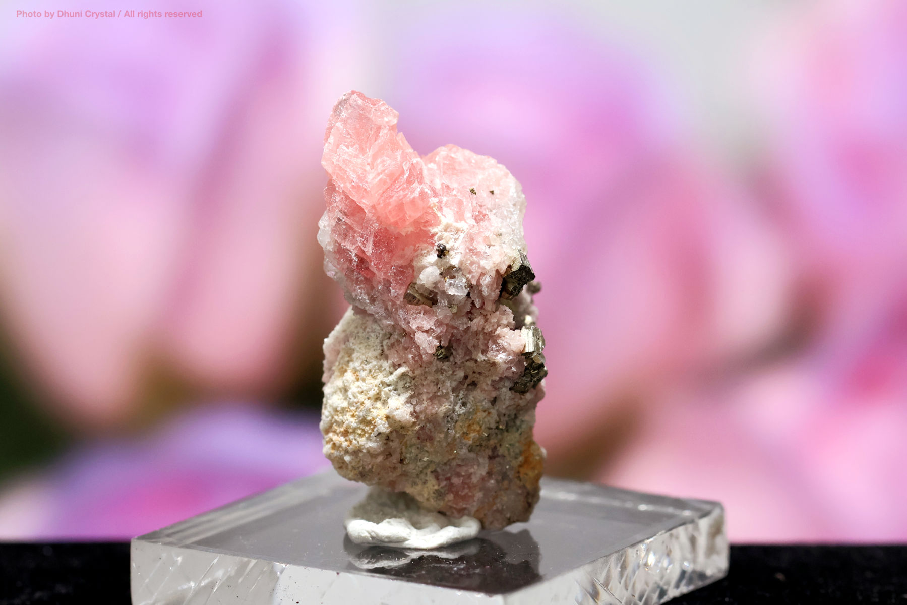 インカローズ 天然石 愛と情熱を象徴するロードクロサイト