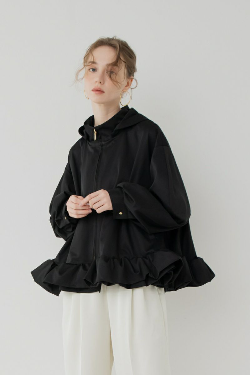 ruffle mountain parka/black | maison de Dolce.