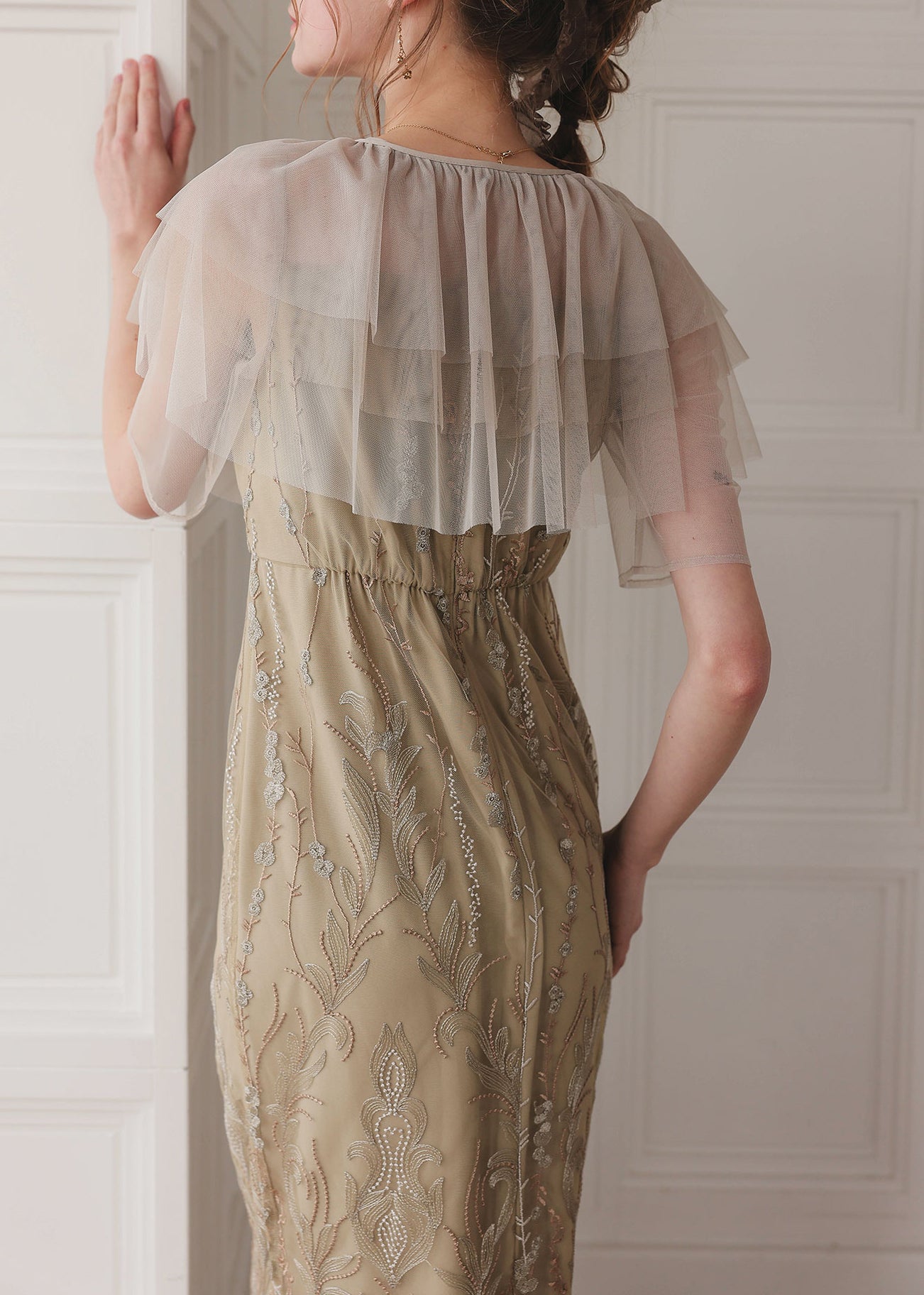 マルチケープIラインドレスのドレス|Dorry Doll / LE'RURE