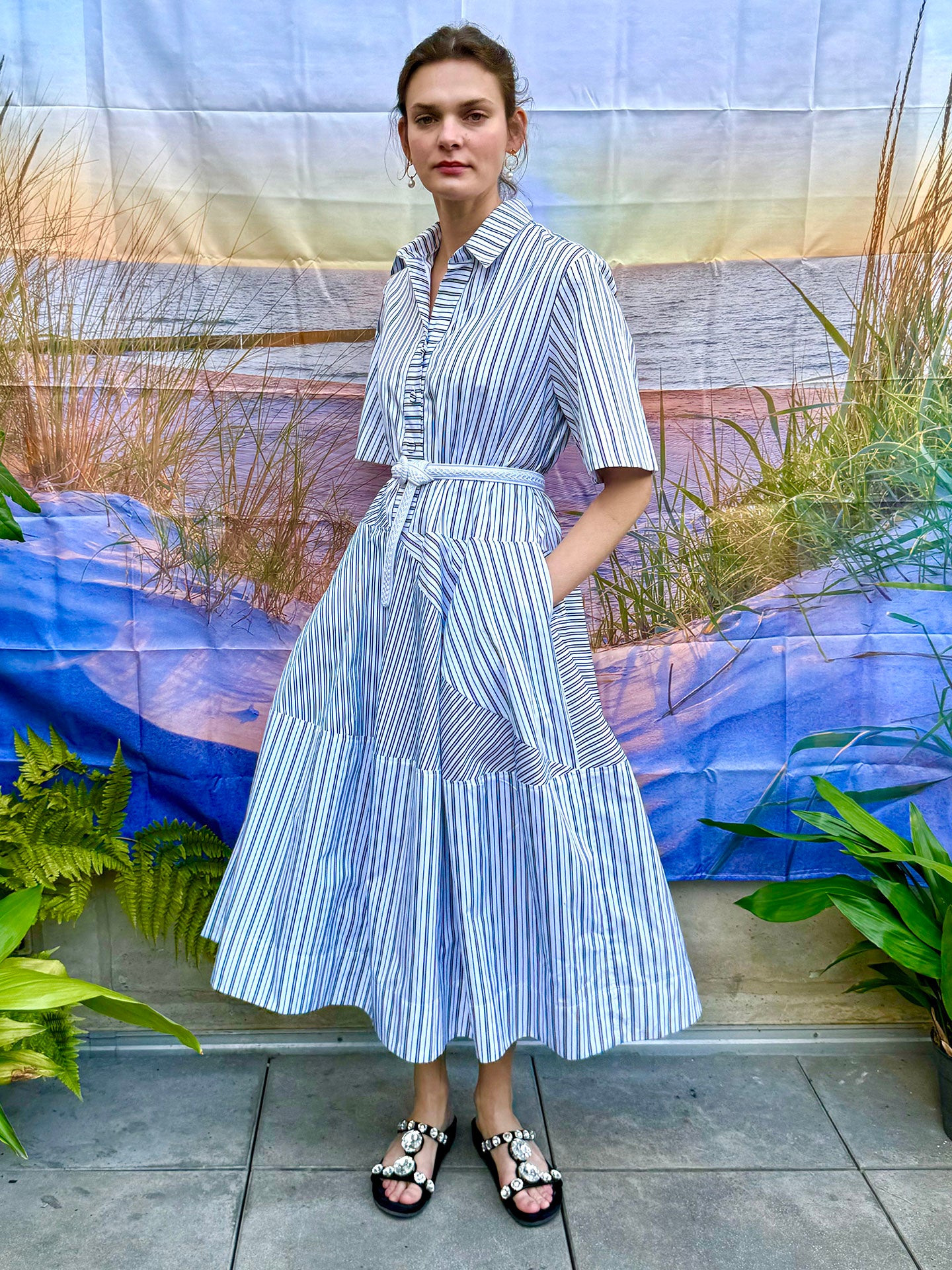 Dovima-Paris-Minty-M-BLK-WHY-