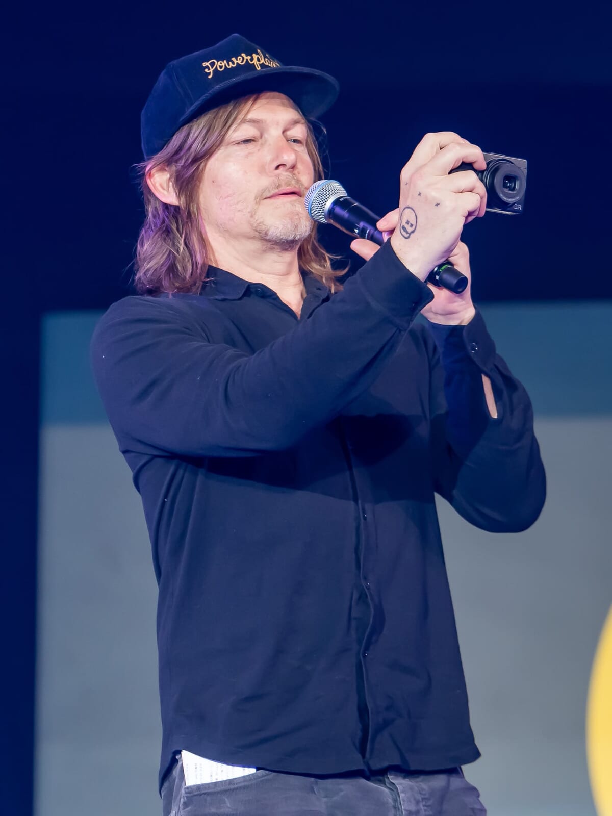 ドラマ「ウォーキング・デッド」のダリル役ノーマン・リーダスが登場