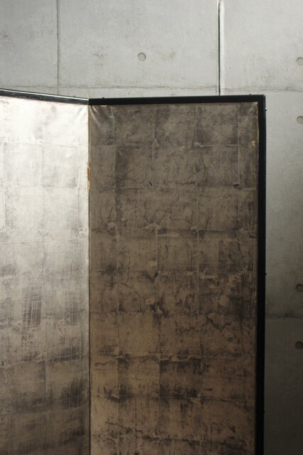 中型 銀屏風 六曲一隻 Z673｜骨董店 のびる 古美術 骨董 和風建具 蔵戸