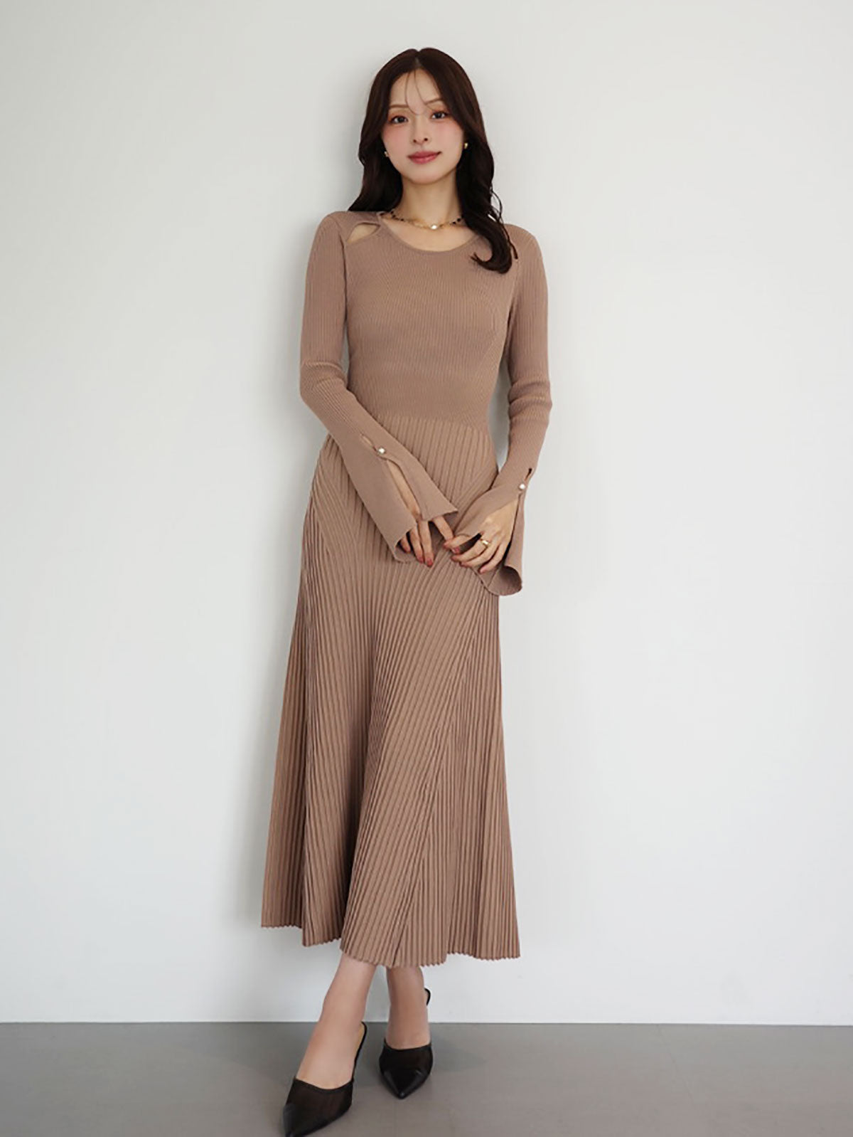 リブニットフレアワンピース