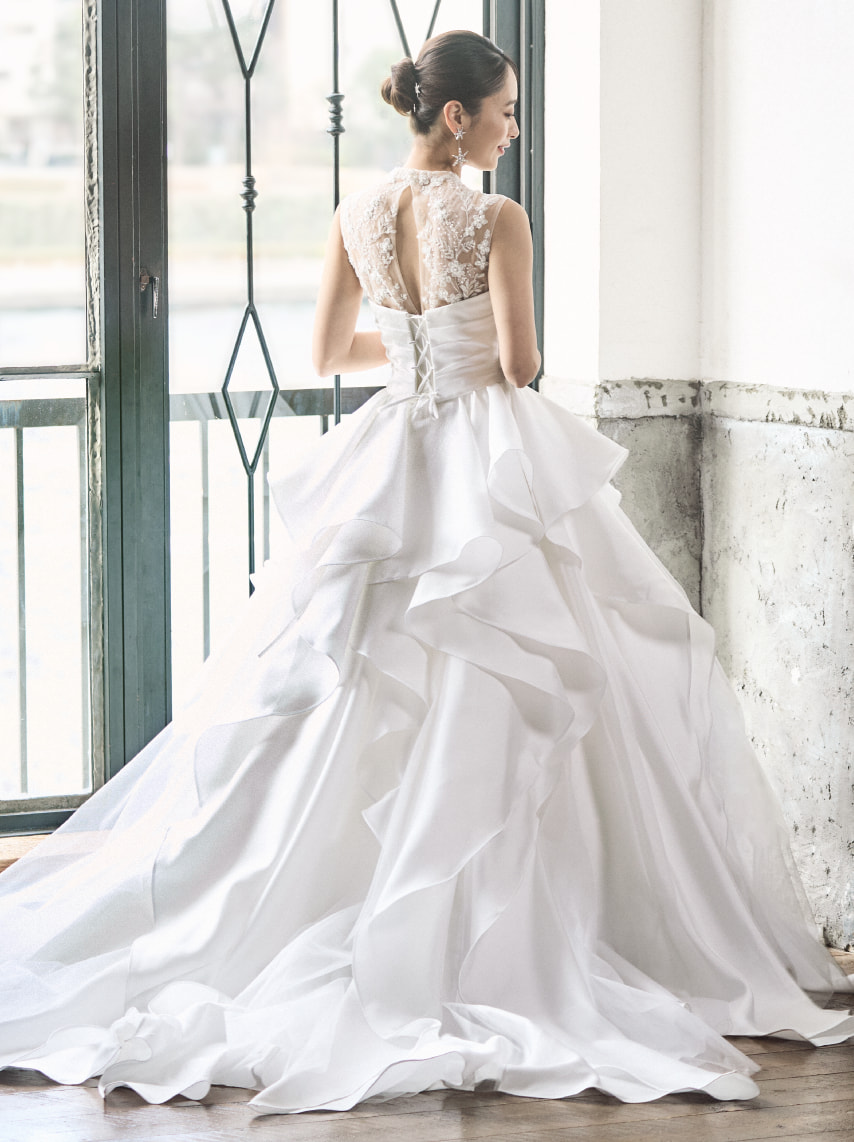 CHIHIRO Kondo | enine enne | ウェディングドレス・タキシード | 企画