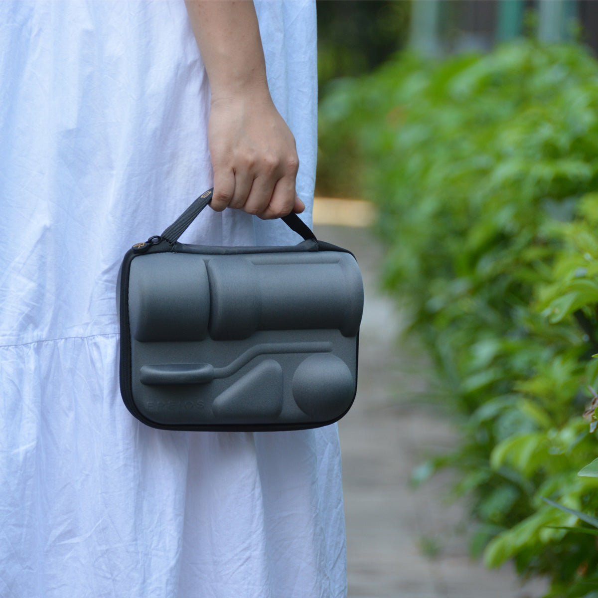 予約販売中/限定350台】手挽きコーヒーミル｜Essence Gold