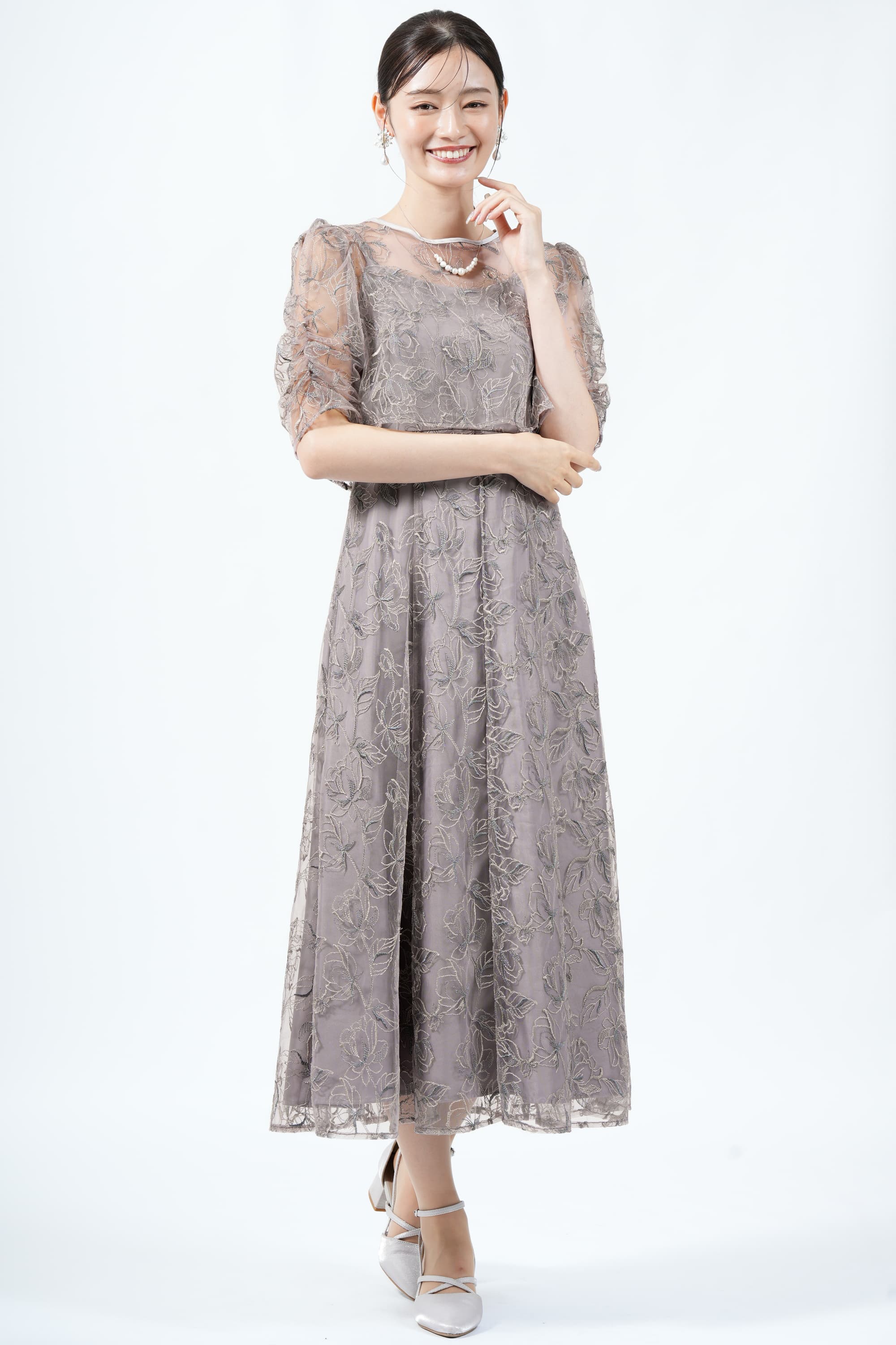 Hermoso luxe レイヤードフローラル刺繍モーブドレス (L) をレンタル