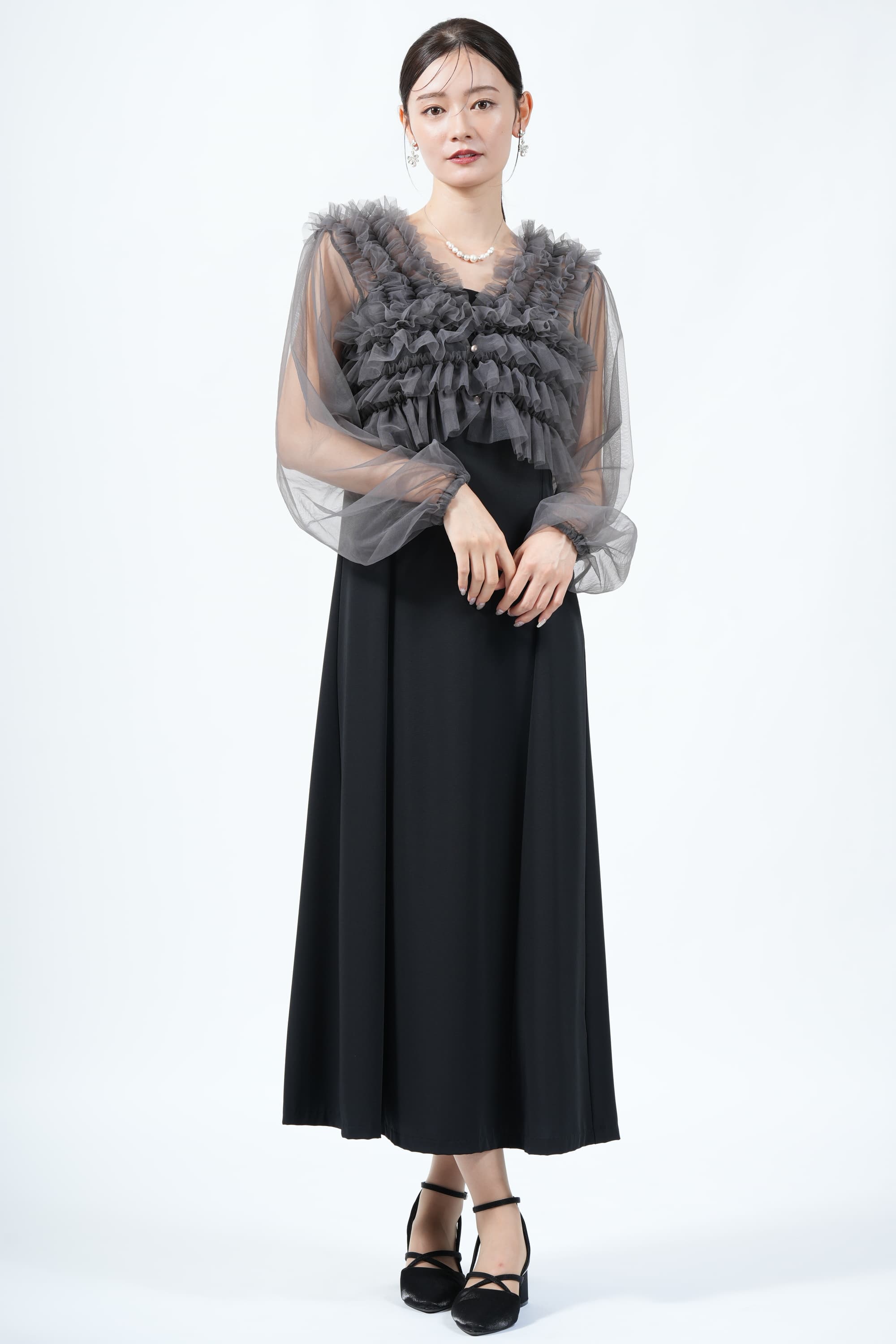 Discoat チュールフリルボレロ付きブラックドレス (S〜M) をレンタル