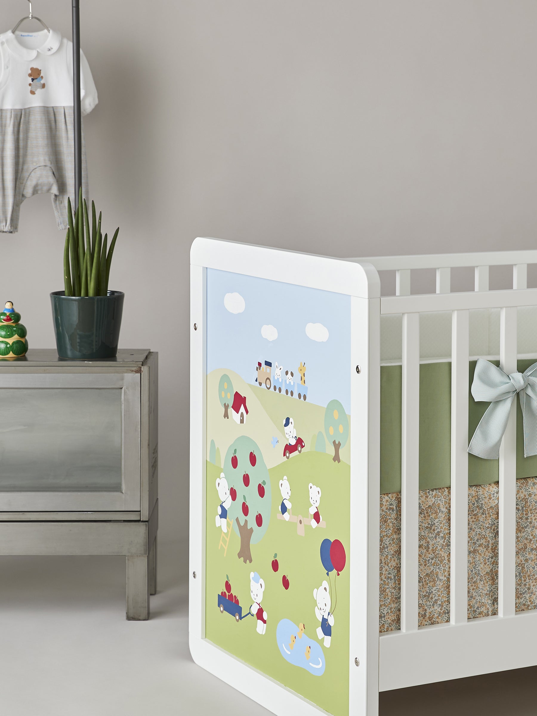 familiar ベビーベッド ホワイトアッシュカラーファミリア