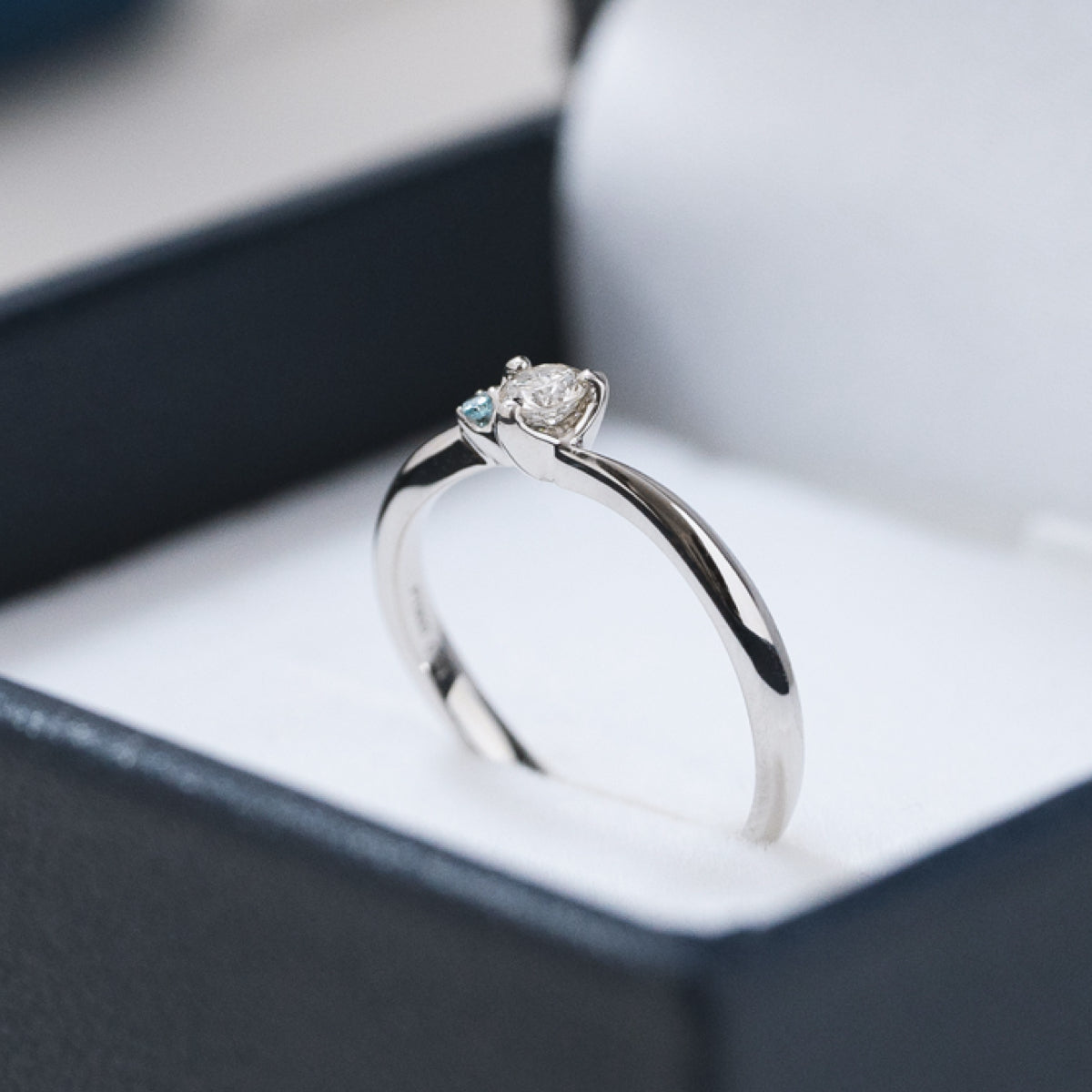 アイスブルーダイヤモンドリング 0.1ct-up PT900 プラチナ 3本爪留め