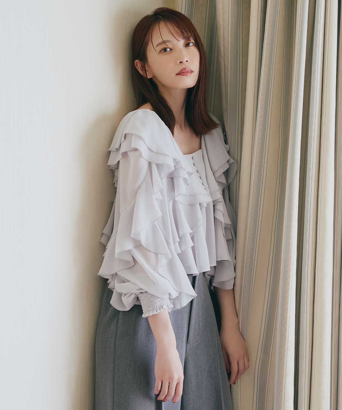 シフォンフリルブラウス｜PETAL ONLINE（ペタルオンライン）