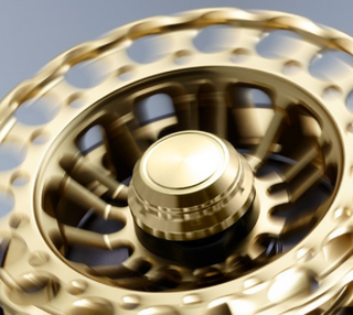 セイハコウSP RC83は2019年新発売のチヌ＝クロダイ専用リール！